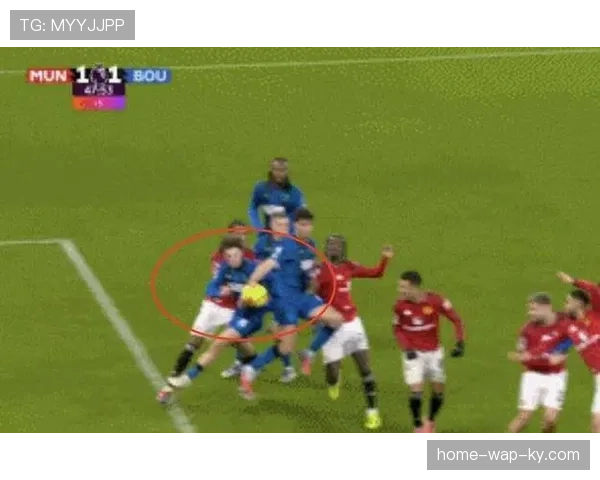 英超球队场均射门降至24.4次 禁区防守密度增加致射正数创新低 英超球队场均射门降至24.4次 禁区防守密度增加致射正数创新低